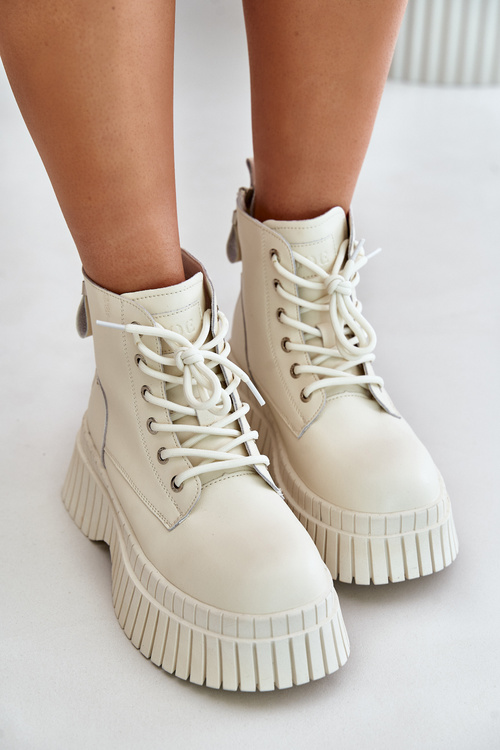 Zateplené kožené kotníkové boty na masivní podrážce světle béžové GOE OO2N4127