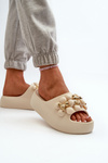 Dámské pěnové žabky s ozdobami na tlusté podrážce světle béžové Bremavia