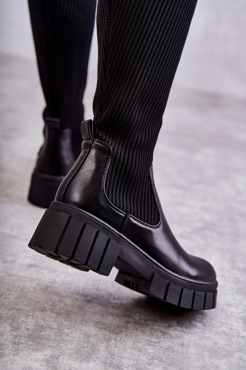 Vysoké dámske topánky nad kolenným čiernym Austinom