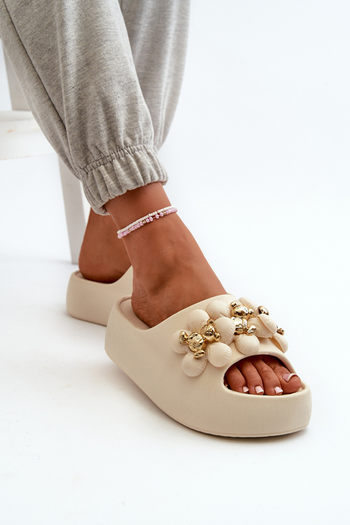 Dámske peny s ozdobami na hrubej podrážke svetlo béžové Bremavia