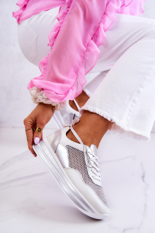 Dámská sportovní obuv Tenisky bílé a stříbrne Bourne