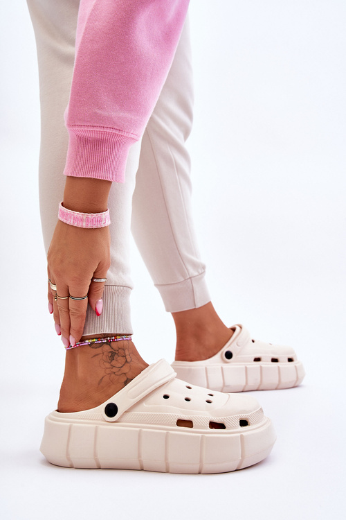 Ženské penové crocs na béžovej béžovej platforme