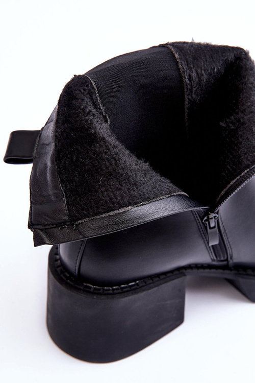 Čierne železo -ironické topánky na masívnej päte