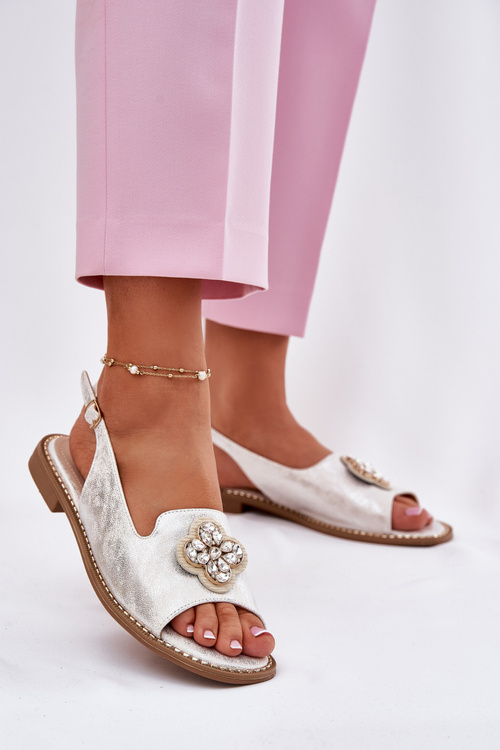 Dámské Sandály Na Ploché Podpatky S Dekorativním Detaily S.Barski KV51-080 Stříbrné