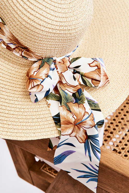 Elegantní dámský klobouk s mašlí světle béžová