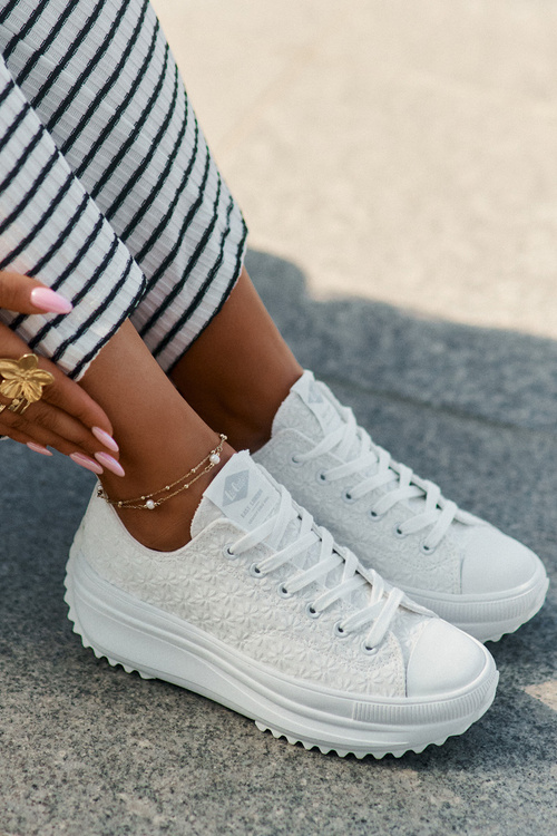 Dámské Tenisky S Vyšíváním Na Platformě Lee Cooper LCW-25-31-3465L Bílé