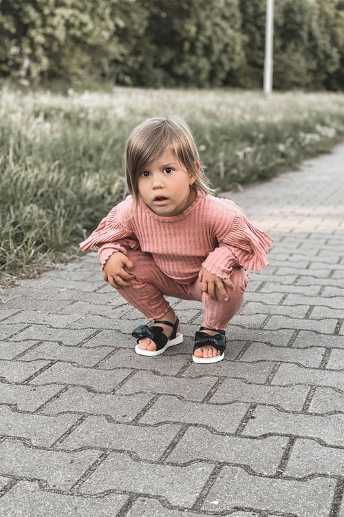 Detské sandále s lukom čiernou Abbie