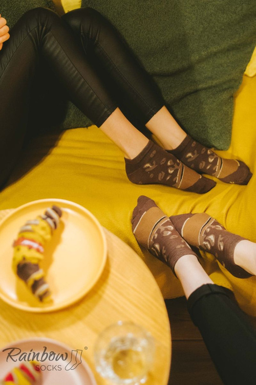 Dúhové ponožky káva sopresso 1 pár