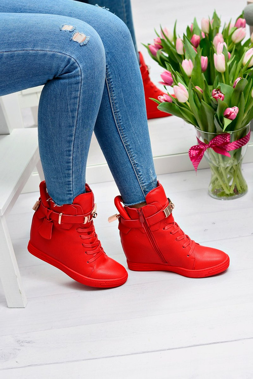 Dámske červené tenisky Zlatý zámok.