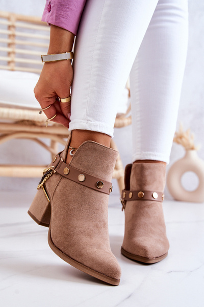 Dámske semišové topánky s reťazami tmavými Tracy Tracy