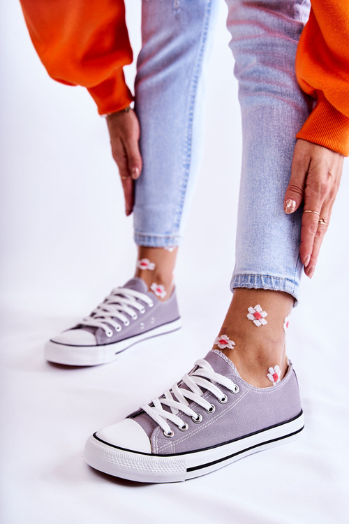 Dámske klasické sivé tenisky zviazané