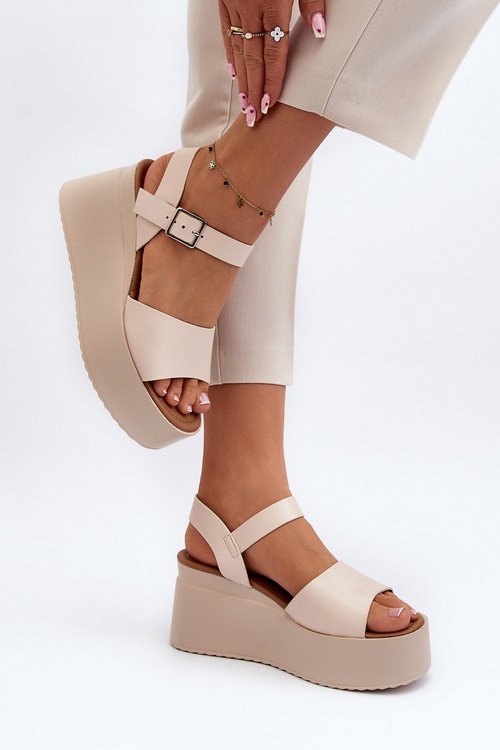 Dámské sandály na podpatku béžové Geferia