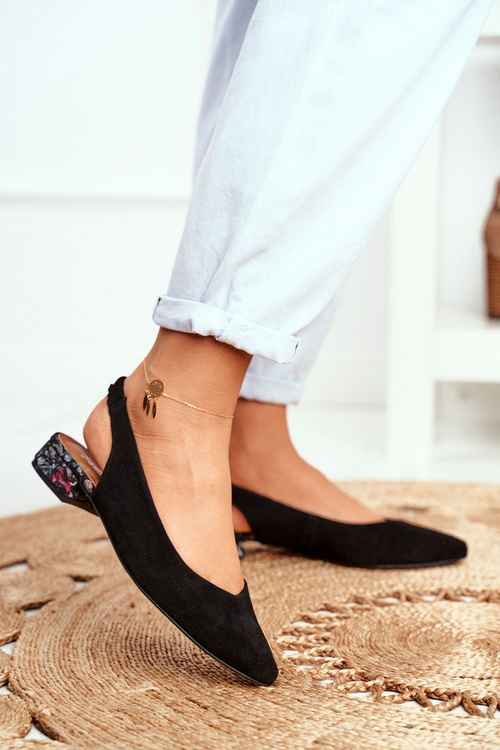 Maciejka Black Ballerinas 04482-01