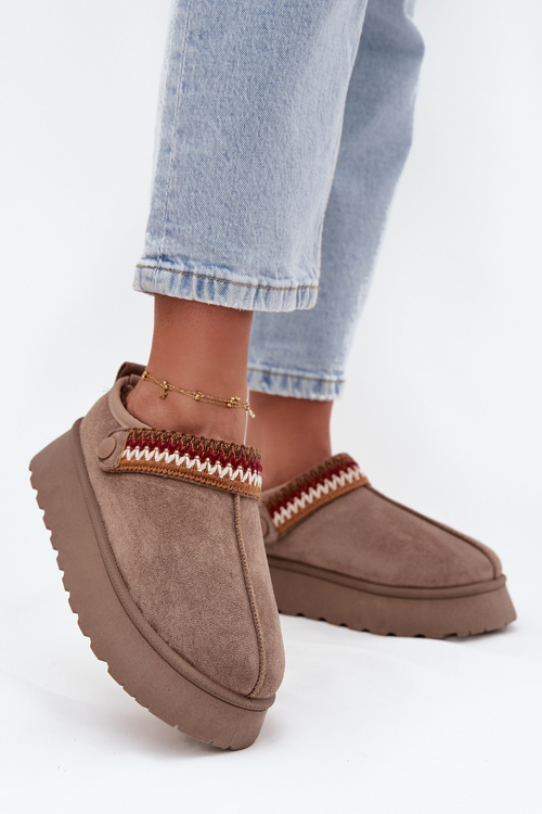 Dámske nízke snehule s pohyblivým pásikom a výšivkou na platforme tmavobéžové Lyrisse