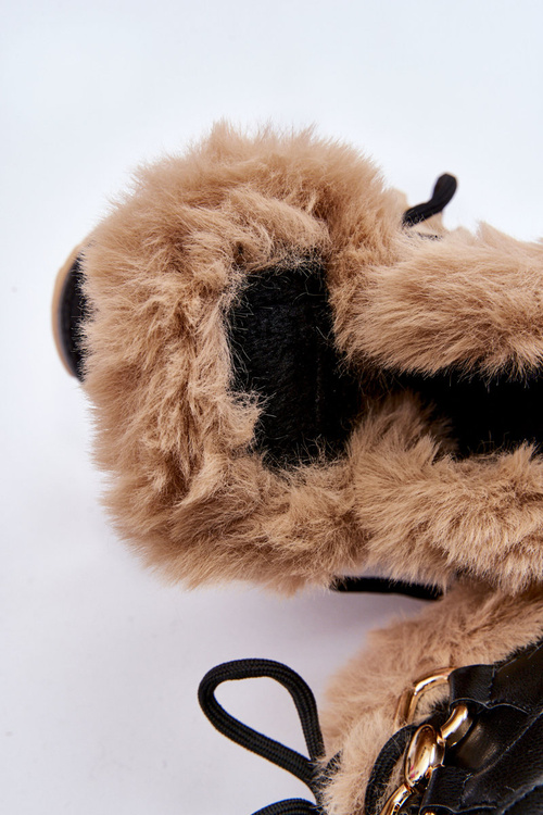 Izolovaná čierna a béžová šnurovaná športová obuv Kerberos