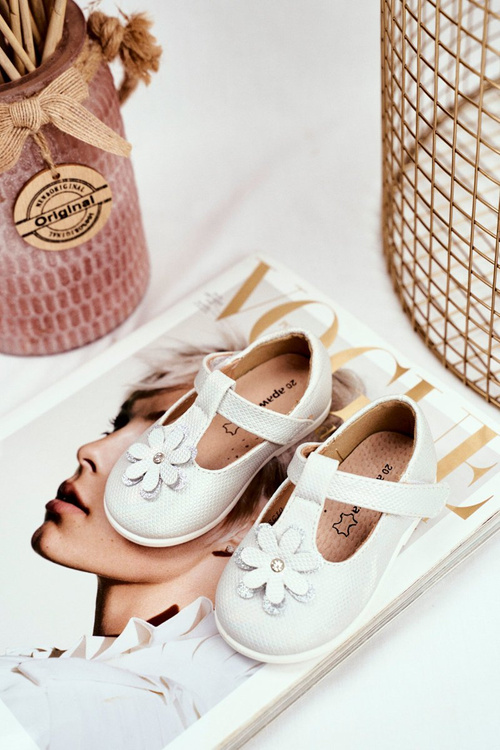 Dětské baletky s květem na suchý zip stříbrné Antrela