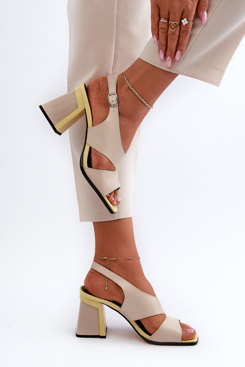 Dámske sandále na opätku béžové D&A MR38-153