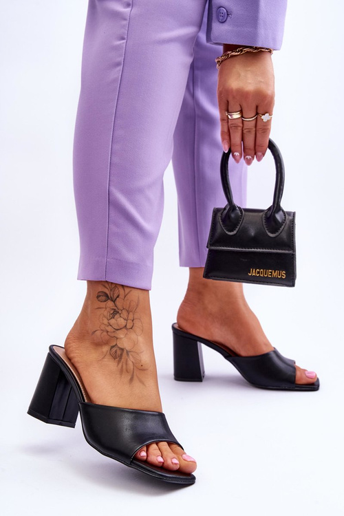 Dámska kožená klasická čierna Loura žabky