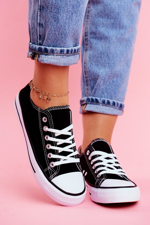 Dámske klasické čierne tenisky s bielym podrážkou Omerta