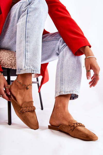 Ženské papuče vložili béžovú olenu