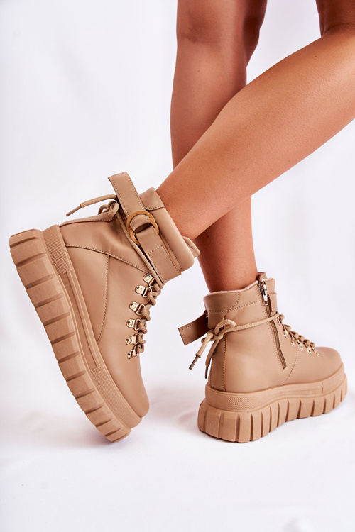 Módne ženské topánky na platforme s béžovým pásom Laba Belt