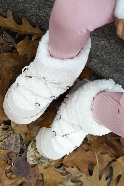 Teplé dětské sněhule s vázáním Bežová Asija