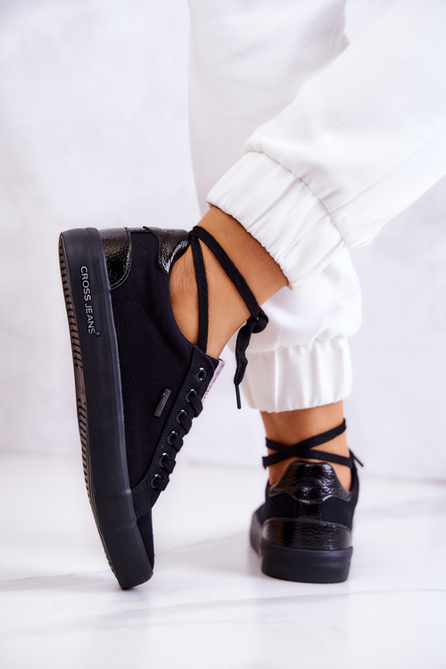 Dámske zviazané tenisky krížové džínsy jj2r4039c čierne