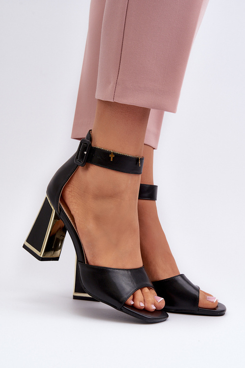 Elegantné čierne dámske sandále na opätku Rosazara