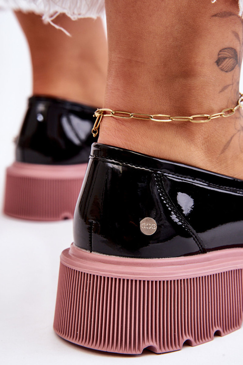 Patentované mokasíny s řetízkem GOE LL2N4039 černo-fialové