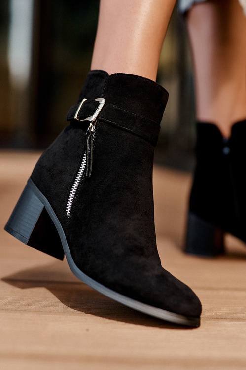 Čierne bronte vysoké podpätky s prackou