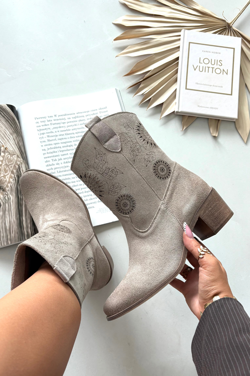 Semišové kožené dámske členkové čižmy s výrezmi Zazoo 3844 Cappuccino