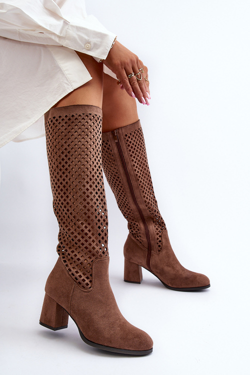 Proutěné kozačky na podpatku z semiše hnědé Jolenna