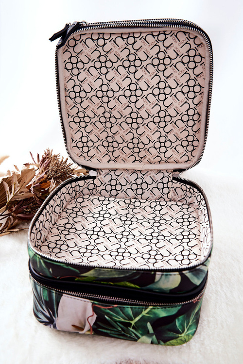 Veľké kozmetičko Nobo L0020-CM08 Čierne listy