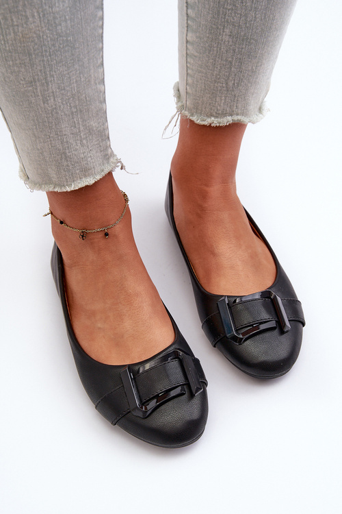 Čierne baletky z ekokože s remeňom a ozdobou Cadwenla