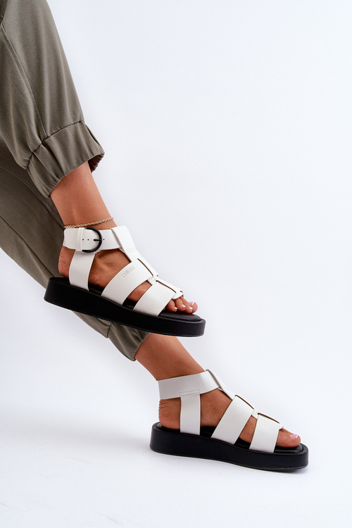 Dámske pohodlné sandále na čiernej platforme Big Star LL274870