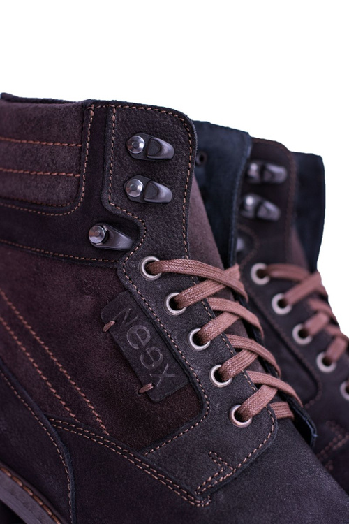 Neex čierne kožené izolované pánske topánky