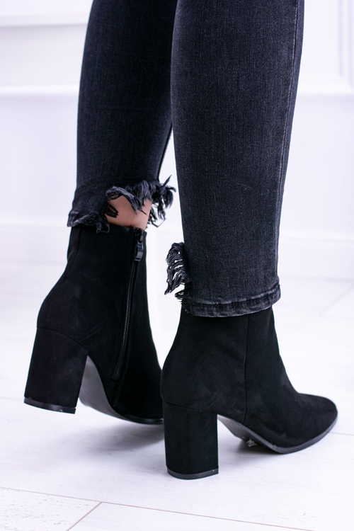 Dámské boty černé na pólu ve špice Amaltea