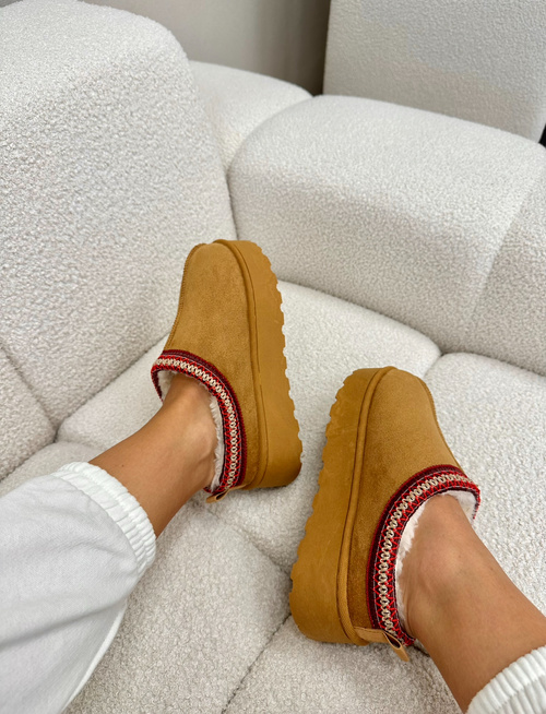 Dámske Snehule Na Platforme Zateplené Kožušinou Camel Remenia