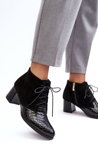 Dámske topánky na nízkom stĺpikovom hadovom vzorke čierna ebba