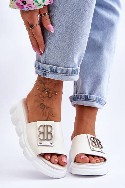 Dámské kožené pantofle na platformě s ozdobou Béžové Monroe