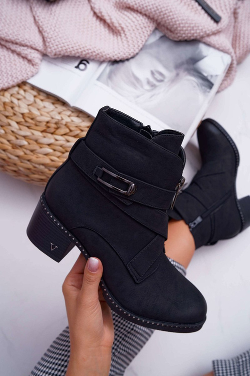 Dámske topánky na čiernom Blave Suede Post