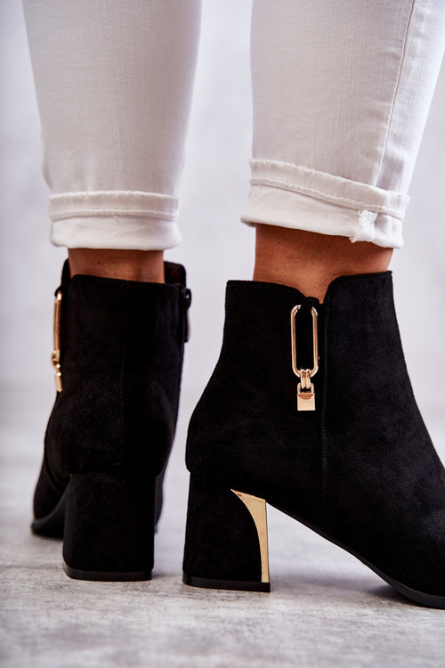 Semišové topánky na príspevku s ozdobou čierna erina