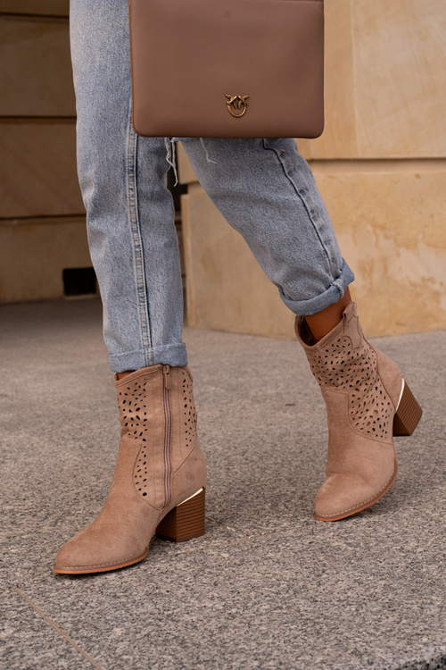 Ažúrové členkové topánky s blokovým opätkom vyrobené z ekokože zips tmavobežové Sevana