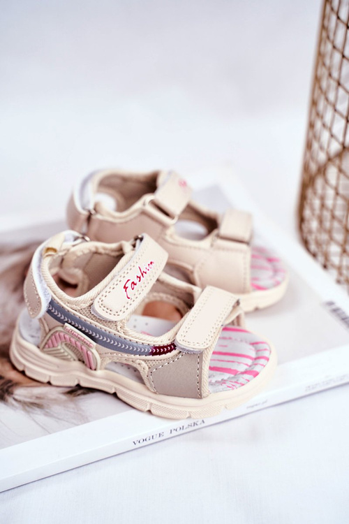 Dětská sandaly se suchým zipem bezove Grobino