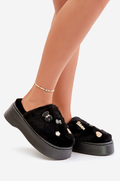 Dámske Kožušinové Papuče Na Hrubej Podrážke S Pripínáčmi Čierne Zintoria
