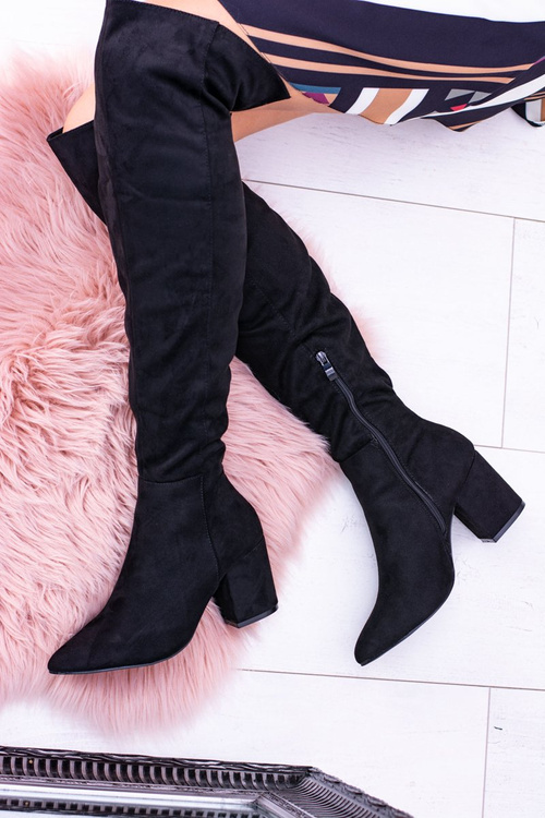 Ženské topánky nad kolenom semišového čierneho feluni