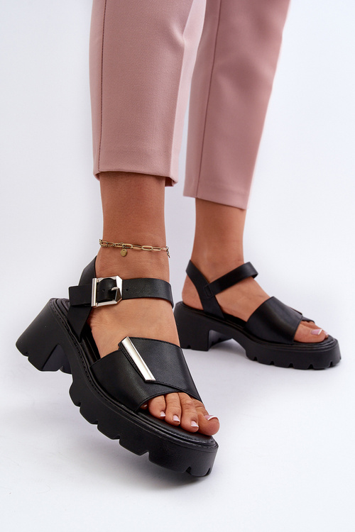 Dámské kožené sandály na podpatku Vinceza 66627 černé