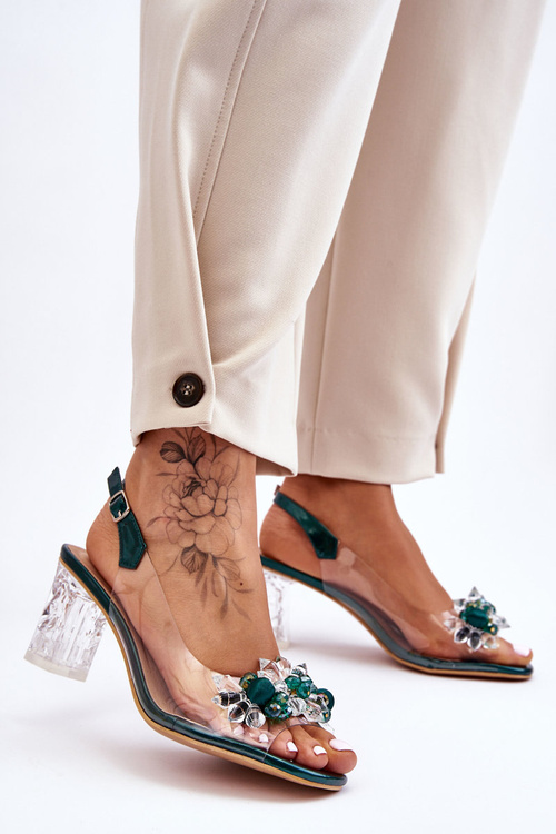 Módne sandále s korálkami zelený terén