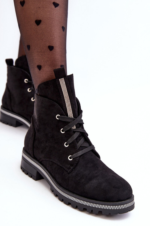 Dámské zamšené šněrovací boty s černou dekorací Plesca