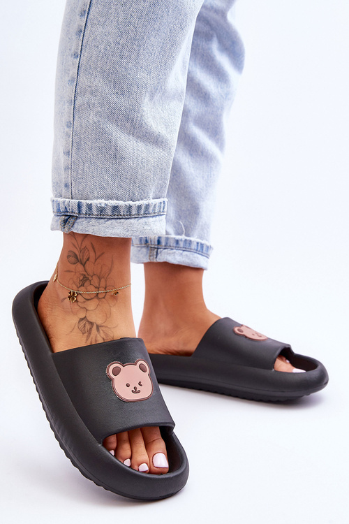 Ľahké dámske penové papuče s plyšovým medveďom čierna liata